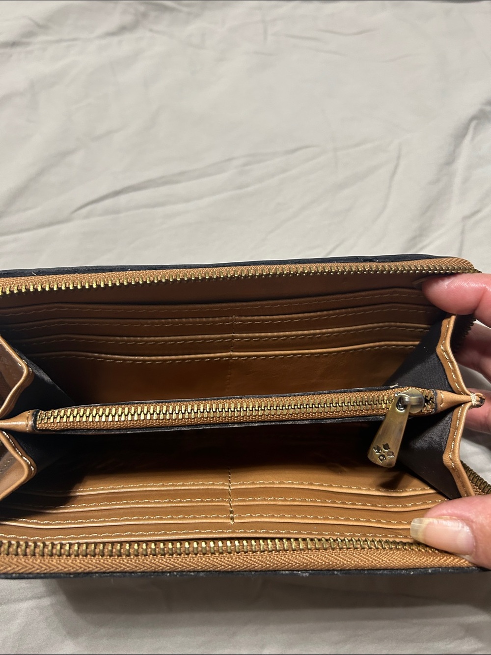 Patricia Nash Tan Woven Leather Zip Wallet - Picture 3 of 3